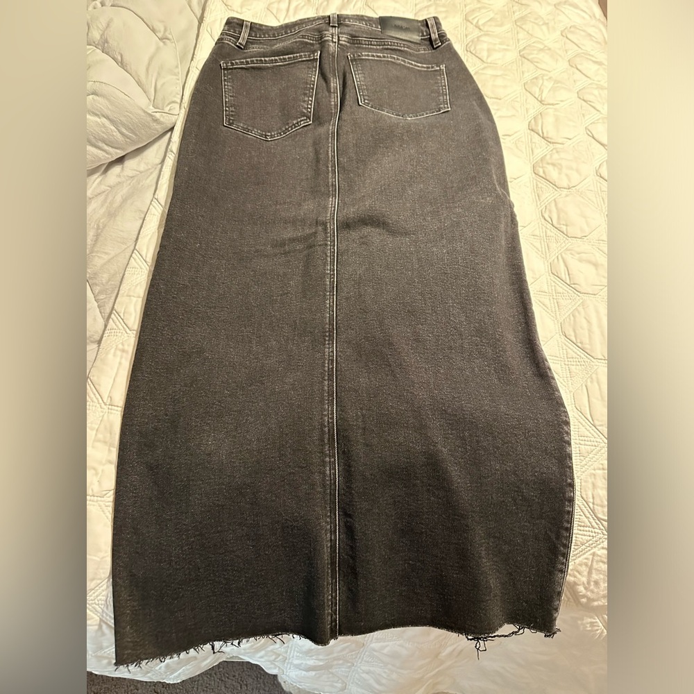 Express black skirt
